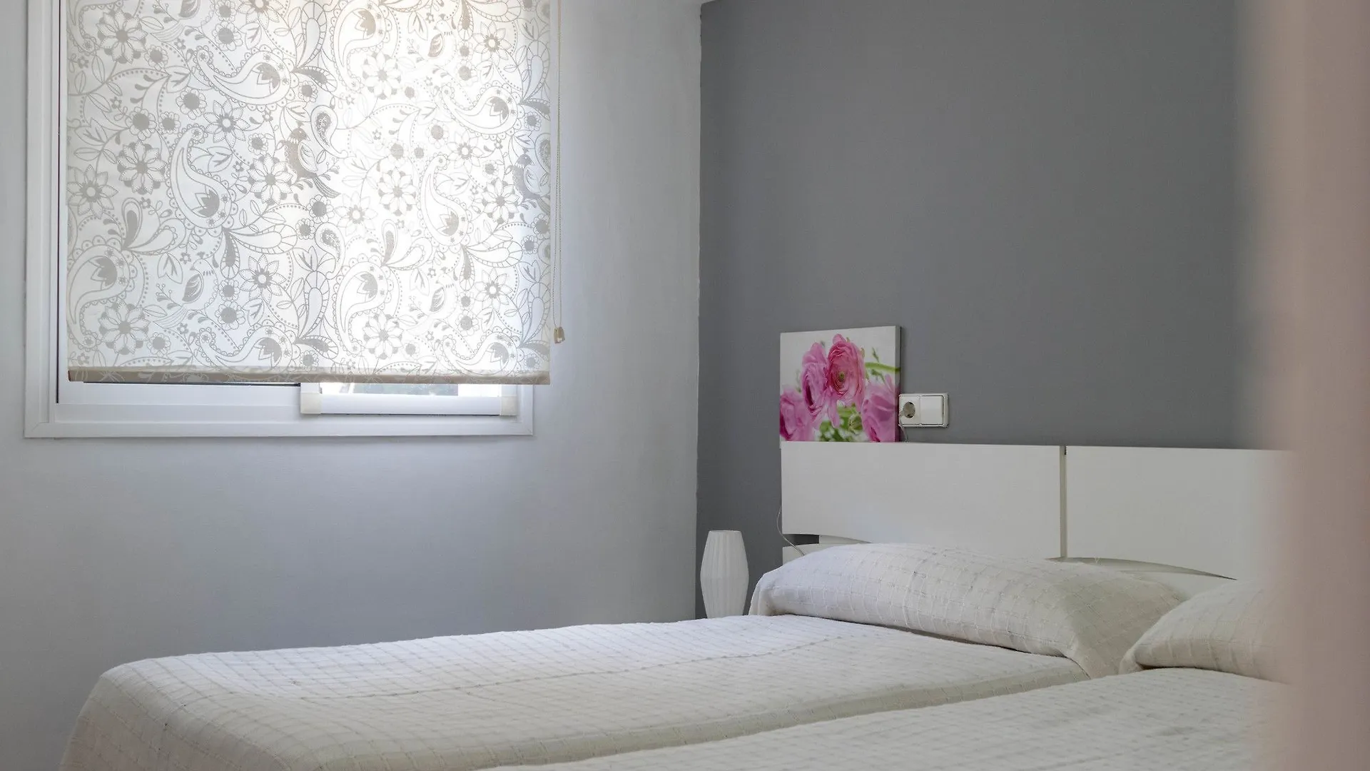 Eden Roc Beach Front Apartments Marbella