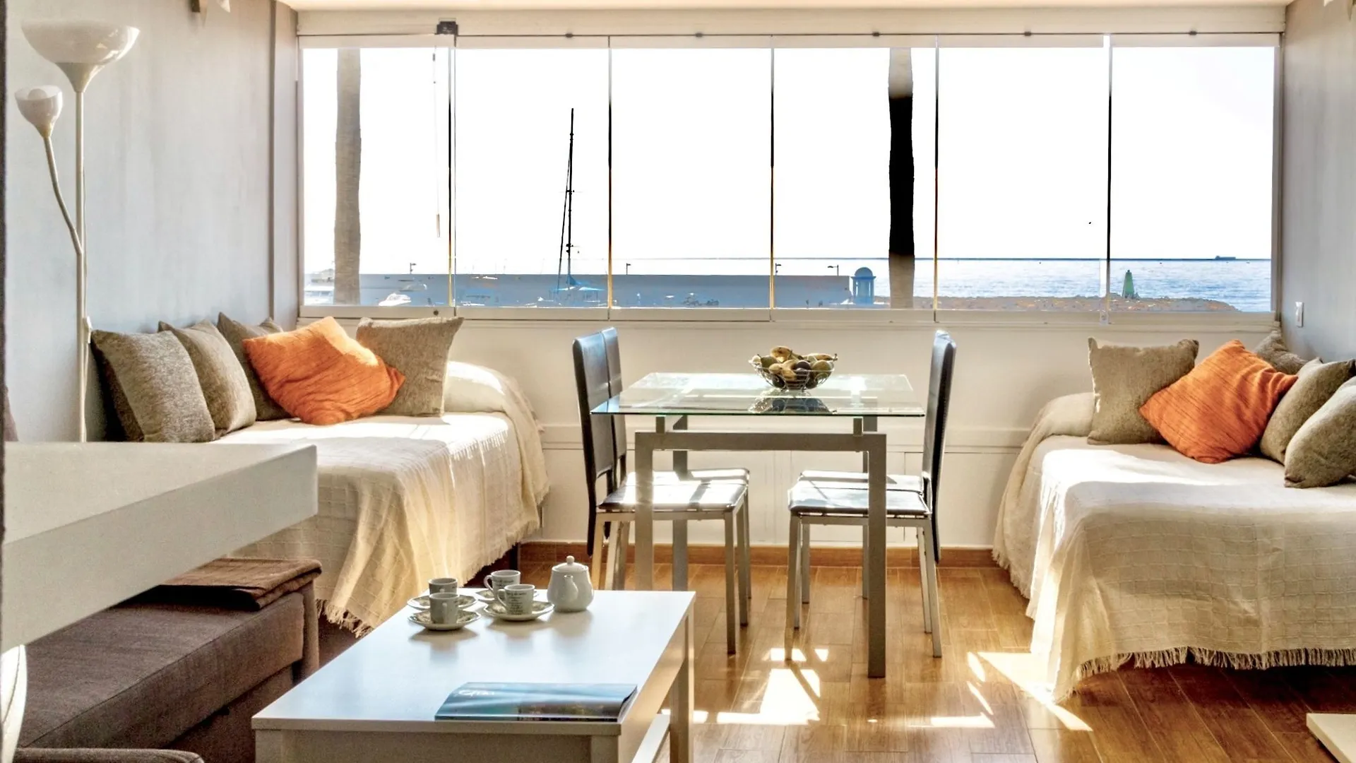 Eden Roc Beach Front Apartments マルベーリャ